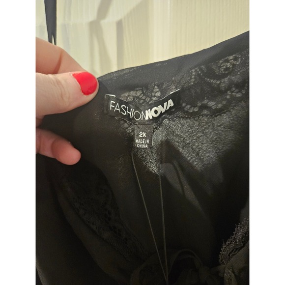 NWT Fashion Nova Aluna Cami Top Black Lace Trim Front Tie Chiffon Size 2X NEW - Picture 3 of 5